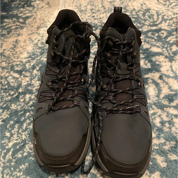 Brand new in box OrthoFeet boots. - Picture 3 of 12